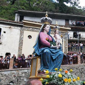 IN preparazione al giorno dell’incoronazione del simulacro processionale della Madonna della Montagna