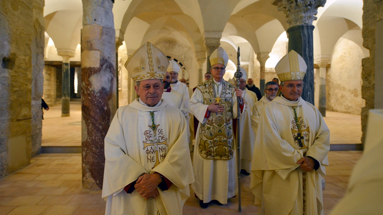 Immagine di Gerace, la Basilica Concattedrale riapre al culto: festa per la diocesi e richiamo alla fede viva