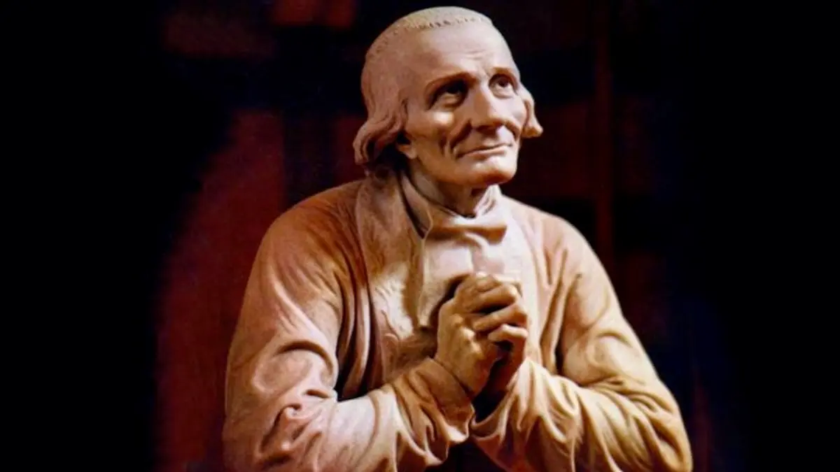 Immagine di Mons. Di Pietro: “Una preghiera e un ricordo particolare per tutti voi, miei amati sacerdoti…”